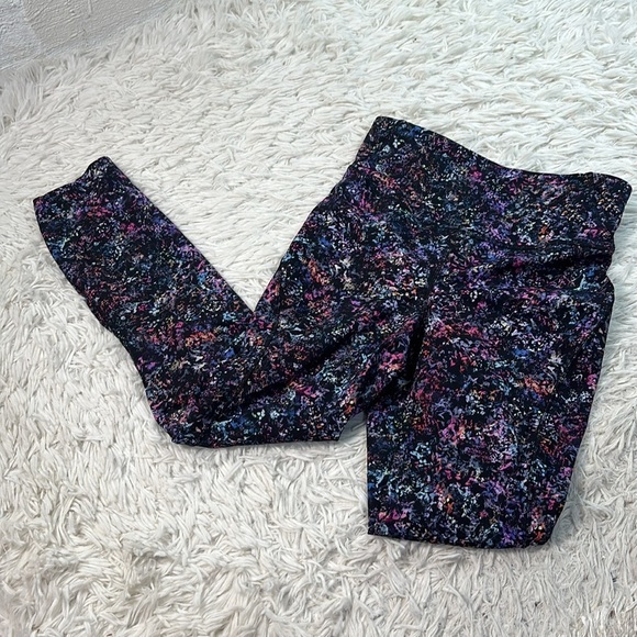 Lululemon Base Pace High-Rise Crop 23" Floral Spray Multi - Picture 1 of 6